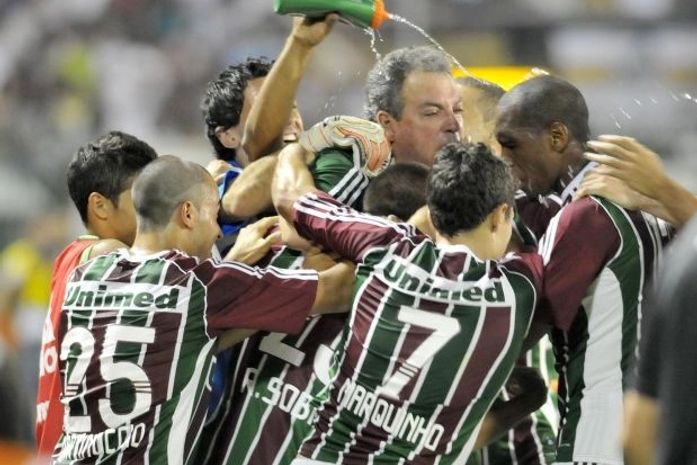 Fluminense vence Santos com gol aos 50min do 2º tempo