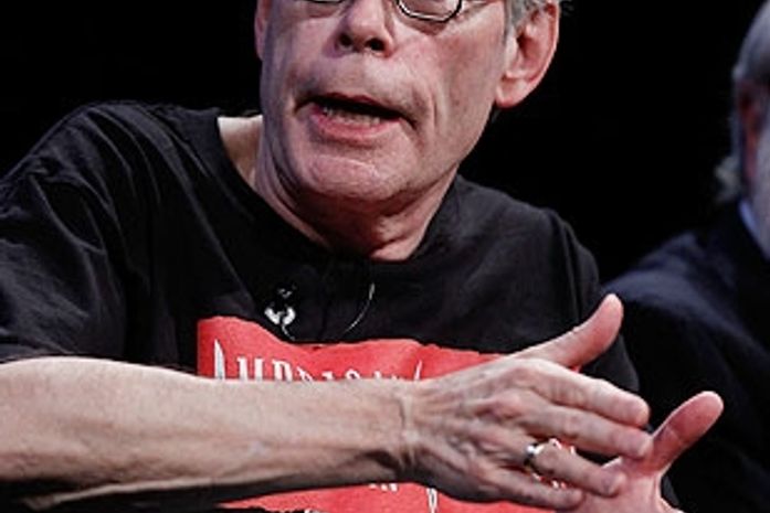 Stephen King fará continuação de 'O Iluminado'