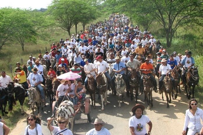 Major Isidoro reúne cavaleiros e amazonas em cavalgada