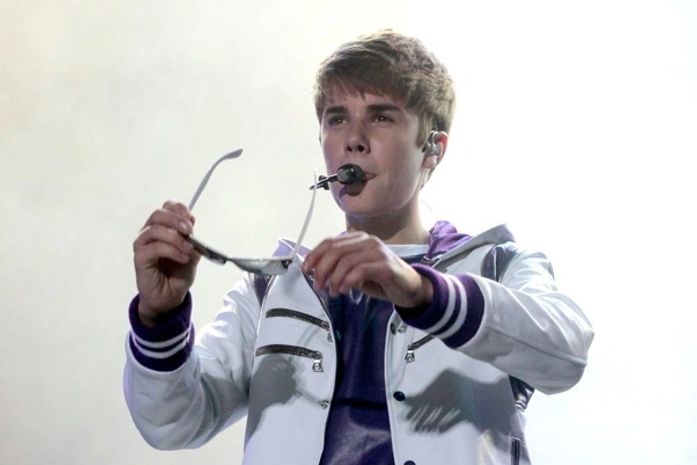 Fãs latinos brigam com brasileiros no Twitter por causa de Justin Bieber