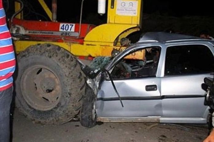 Policial militar e garota de 16 anos morrem em acidente na BR-416