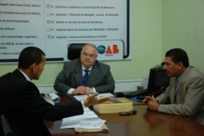 Vereadores denunciam na OAB irregularidades na Prefeitura de Santa Luzia do Norte