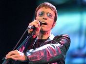 Integrante do Bee Gees é hospitalizado no Reino Unido