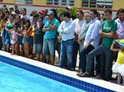 Prefeito inaugura piscina semi-olímpica em escola de Craíbas