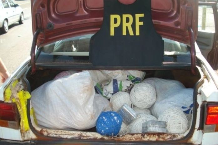 PR: garoto de 14 anos é apreendido em táxi com 47 kg de maconha