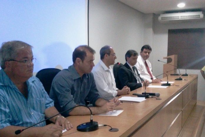 Encontro reúne prefeitos na sede da AMA