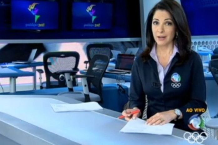 Ana Paula Padrão critica TV Globo durante o Jornal da Record