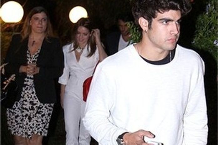 Assessora dá bronca em Monique Alfradique: 'tem que ser discreta'