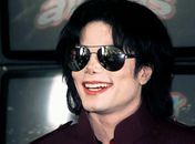 “MJ está trancado em seu quarto, bêbado e deprimido”, disse produtor