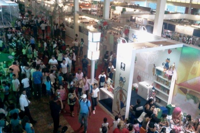 Pessoas na Bienal