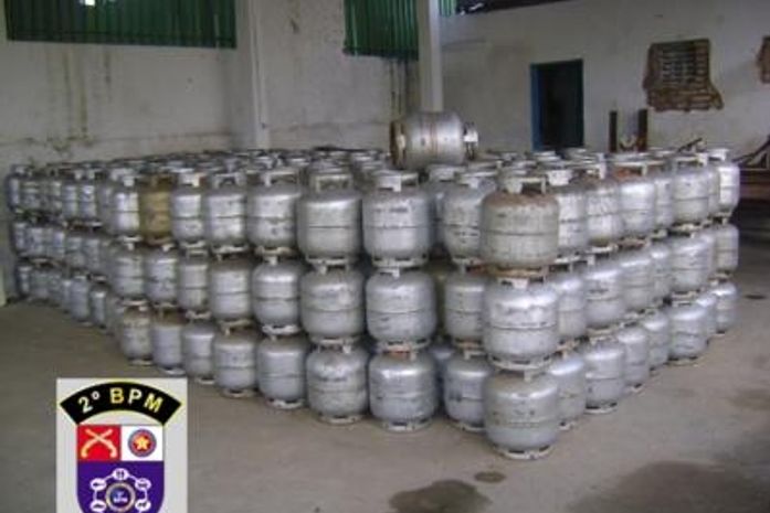 2º BPM descobre depósito ilegal de botijão de gás