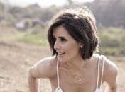 Eleita a mais sexy do mundo, Debora Secco faz ensaio sensual