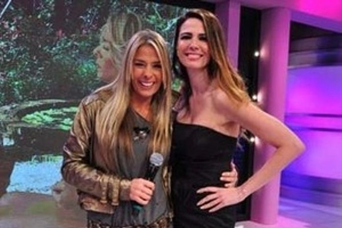 Adriane Galisteu diz à Luciana Gimenez que é viciada em sexo