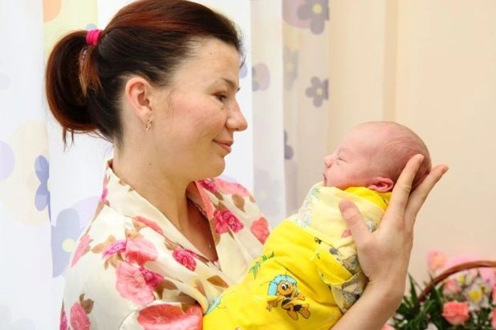 Fundo da ONU dá título de habitante nº 7 bilhões a bebê russo