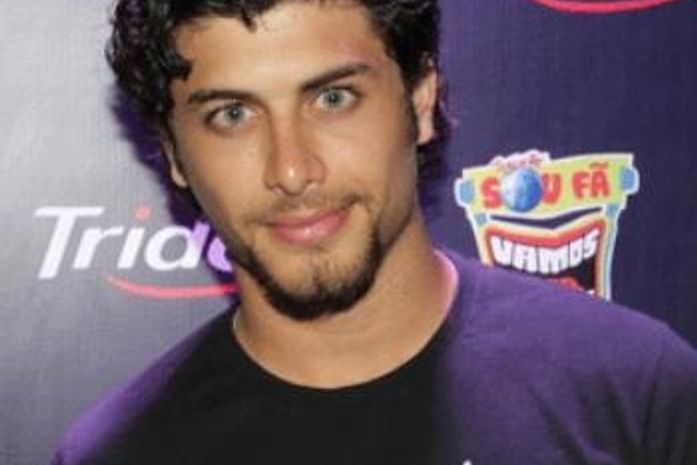 Após intoxicação, Jesus Luz terá que fazer tratamento psiquiátrico