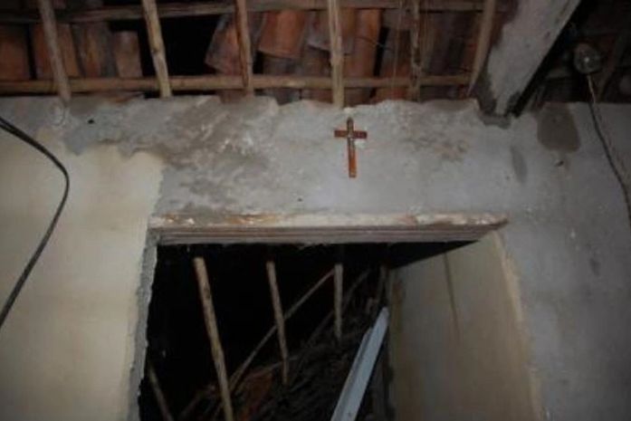 Teto de casa desabou devido às chuvas em Marechal Deodoro
