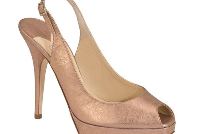 Calçados para noivas da Jimmy Choo chegam ao Brasil