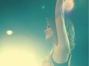 Sandy divulga no Twitter a capa do seu novo DVD, 'Manuscrito'
