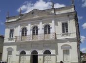 Primeira casa de espetáculos de Alagoas agoniza por reforma