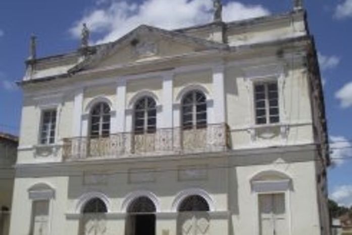 Primeira casa de espetáculos de Alagoas agoniza por reforma