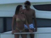 Affair de Neymar pode posar nua e ganhar programa no SBT