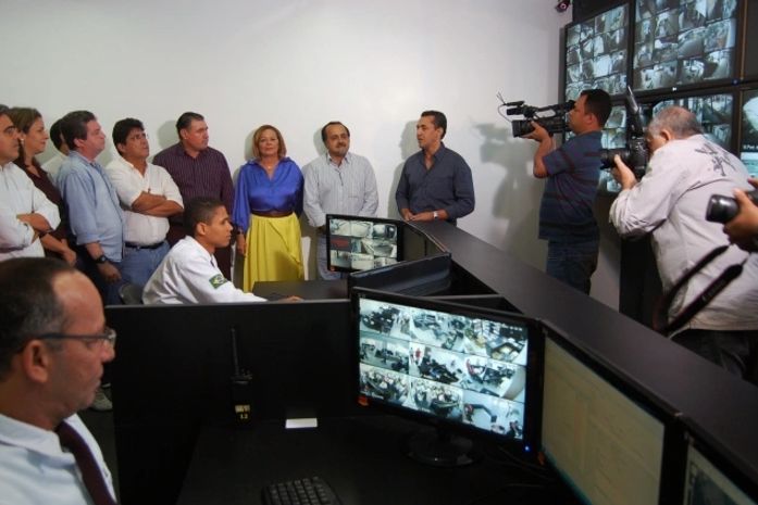 Município já implantou sistema de videomonitoramento em 62 escolas