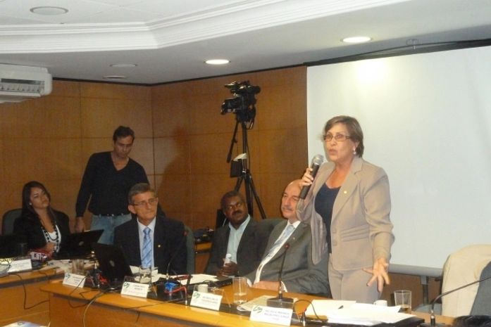 Parlamentares solicitam mobilização do CNS para que EC 29 seja aprovada no Senado