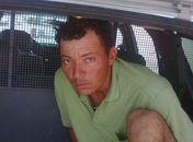 Homem é preso ao fazer atos obscenos para meninas de 13 e 14 anos