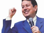 R.R. Soares e caravana percorrem o Brasil pregando o evangelho

