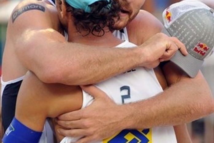 Alison e Emanuel vencem, de forma antecipada, o Circuito Brasileiro