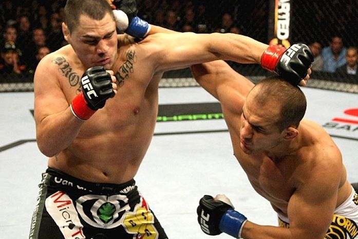 Cigano nocauteou Velasquez no primeiro round