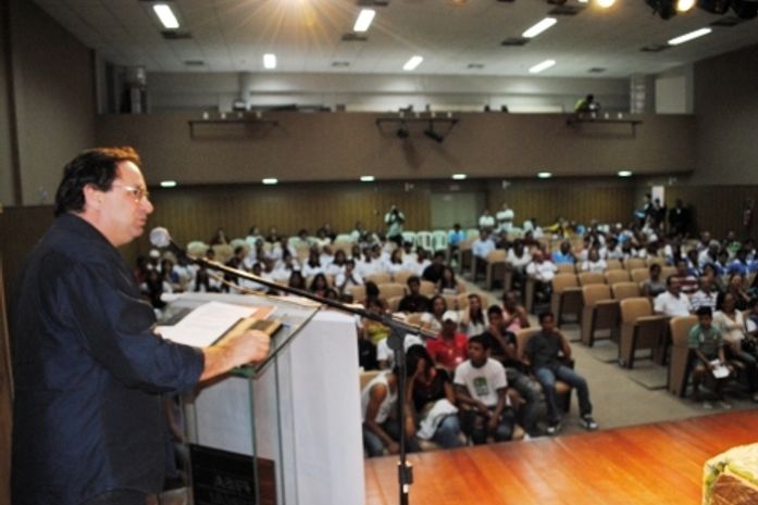 Prefeito Luciano Barbosa quer os jovens na elaboração do Plano de Desenvolvimento