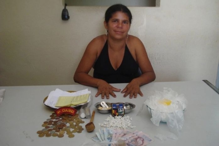 PM cumpre mandado de busca e apreensão e prende traficante em Atalaia