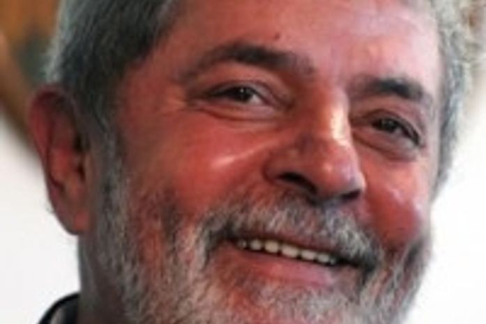 Gillette ofereceu 1 milhão de reais para Lula raspar a barba.