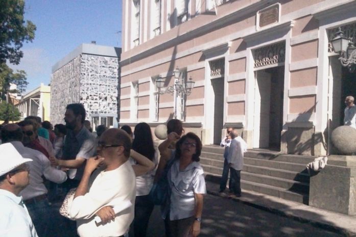 Servidores pedem cumprimento de reivindicações