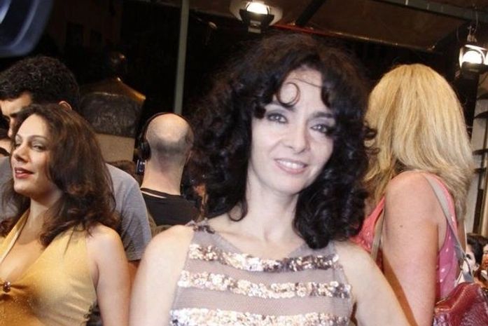 "Vocês vão me ver beijar muita mulher", diz Cláudia Ohana