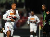 Na briga pela libertadores, São Paulo bate o América com dois de Luis Fabiano