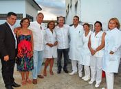 Com o prefeito Kil e ex-governador Mano, Renan é recebido por diretores, médicos e enfermeiros do hospital 

