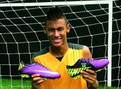 Neymar se escala ao lado de quatro do Barça em seleção do ano