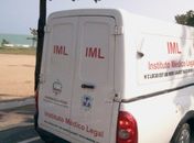 IML esteve no local