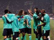 Barcelona vence, quebra invencibilidade do Milan e se garante na próxima fase