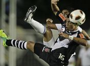 Vasco não segura e cede empate para La U e decide vaga fora de casa