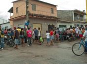 Crime na porta de uma loja de peças para motos no loteamento Hélio Jatobá