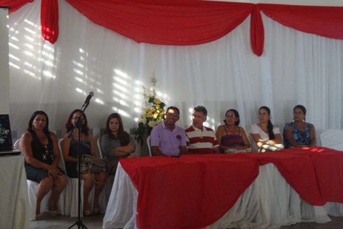 Prefeito de de Major Izidoro lança do Programa Mais Educação no município