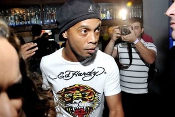 Site de relações extraconjugais quer Ronaldinho Gaúcho