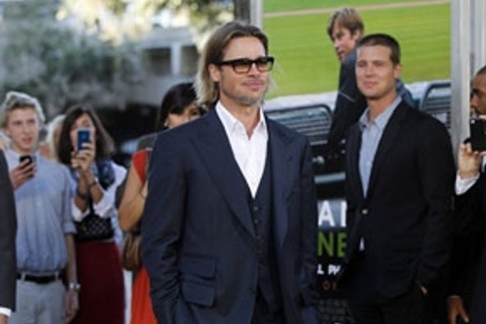 Brad Pitt aconselha homem que queria se matar, diz jornal