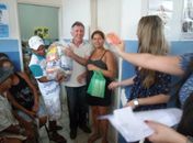 Prefeitura entrega cestas nutricionais para gestantes de Major Izidoro