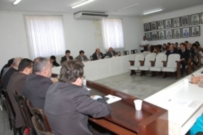 OAB/AL aprova desagravo em favor dos advogados Jairo e George Melo
