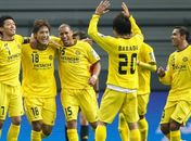 Sob os olhares de Muricy, Kashiwa bate Auckland e avança às quartas