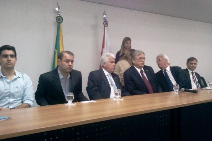 Governo assina TAC para construção e entrega de casas a desabrigados